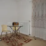 Cozy For 2-5 People-center 1 Apartament *