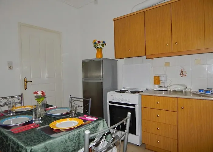 Cozy For 2-5 People-center 1 Trípoli